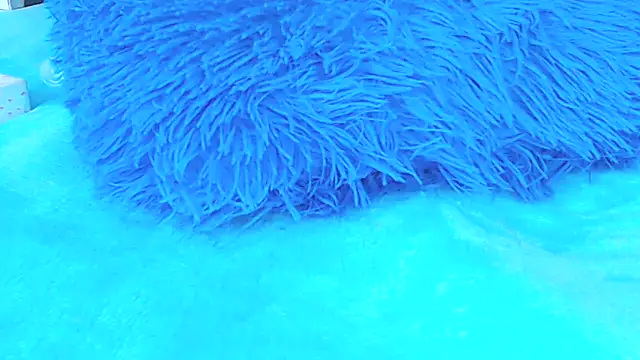 musa_levass_happy webcam