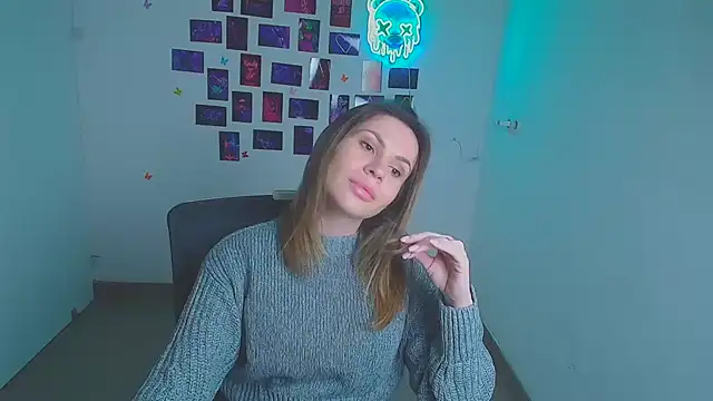 Kira_raaaa webcam