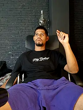 yurgaki_21 - Yurgaki_21's free webcam - UK Sex Cams