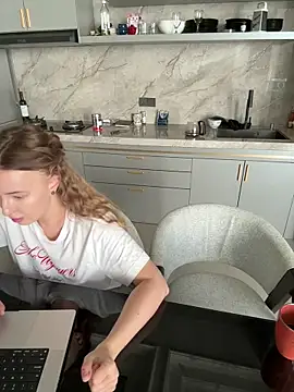 Nura_n_Sarah Live Webcam on Stripchat