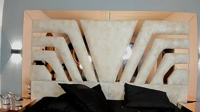 REINA_ADAHARA webcam