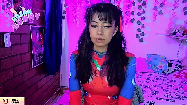 roxanbunny1 - Roxanbunny1's free webcam - UK Sex Cams