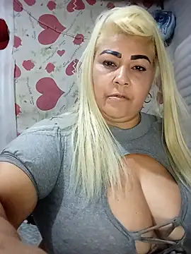 Webcam Model (BonniAdams)  is live.Free join now!