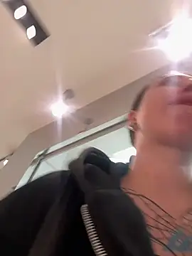 AlishaOfThorns - Live Cam