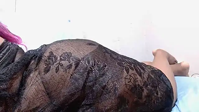 MatureBootyBabe4Uxx webcam