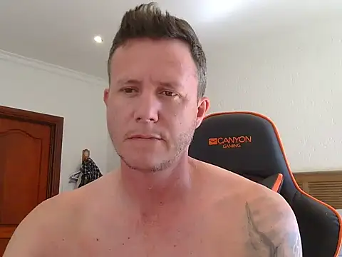 TroyDieselXXX webcam