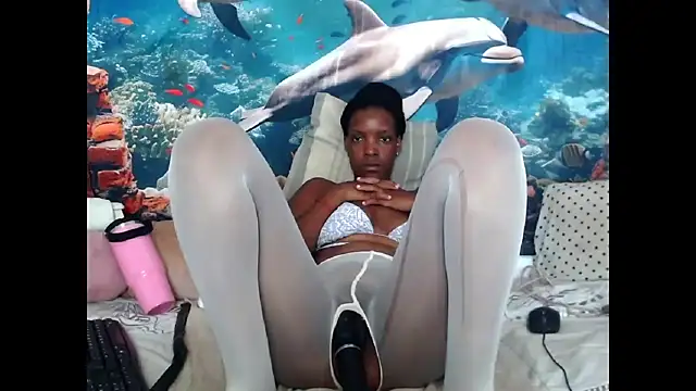 AfricanBarbiee69 webcam