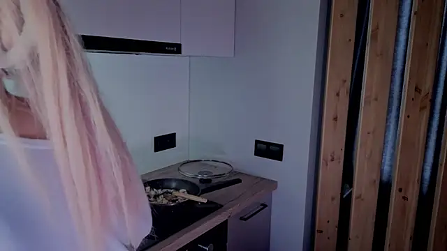 rileymee - RileyMee's free webcam - UK Sex Cams