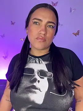 veronica__olsonn webcam