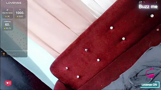 Amomentoflust99 webcam