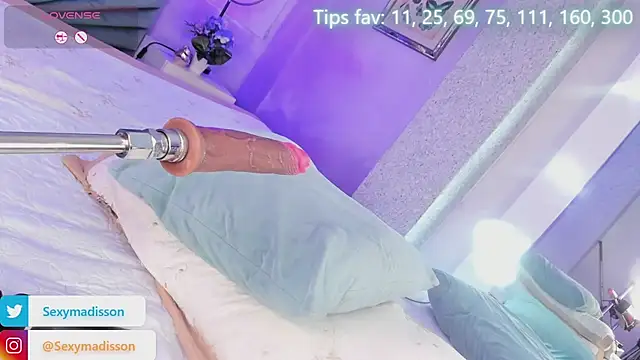 MADISSONLOVE_ webcam