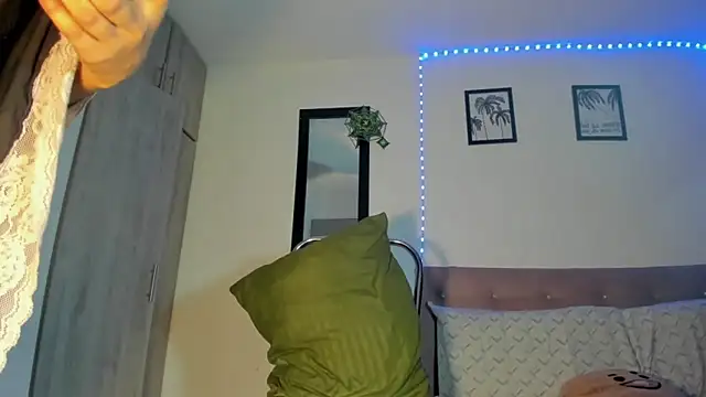 exotis_tiahara777 webcam