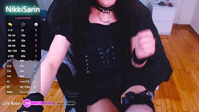 NikkiSarin live sex cam