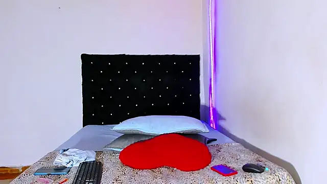 valen_colombian69 webcam