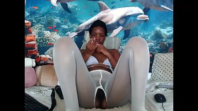 AfricanBarbiee69 webcam