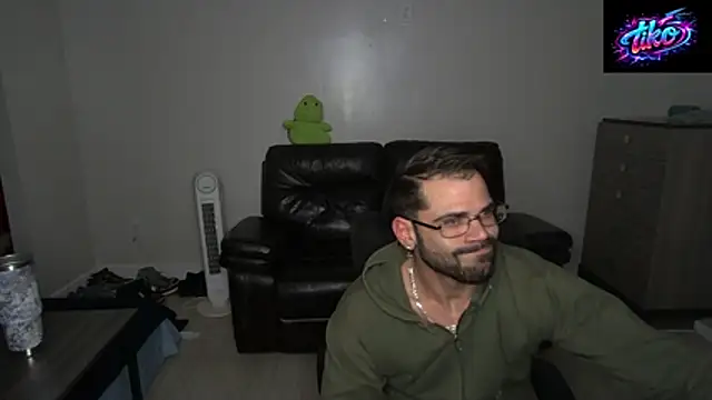 Zander823 Live Webcam on Stripchat