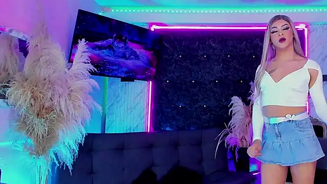 Queens_Wonders_Blonders