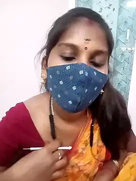 Webcam Model (Tamil_roja17)  is live.Free join now!