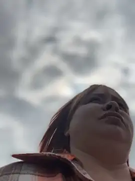 sweetcutegirls1023 (G young) - Topless in the park