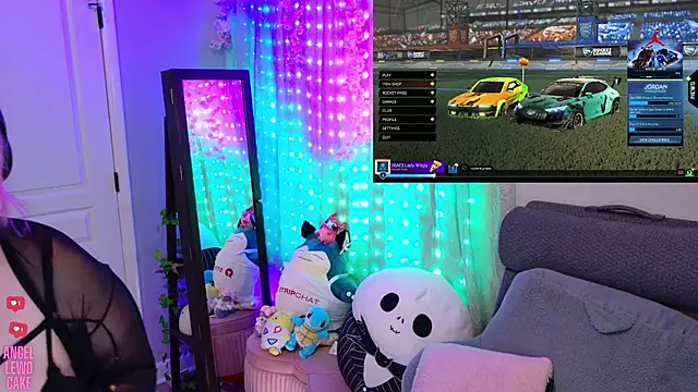 Angel-Lewd-Cake webcam