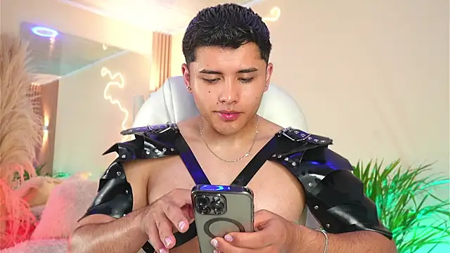 MatiasKorn live sex cam