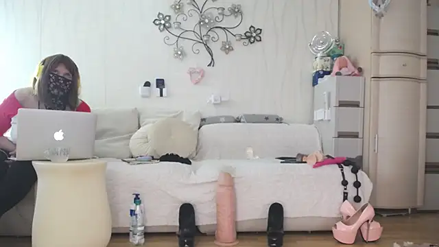 prjskoviy - Prjskoviy's free webcam - UK Sex Cams