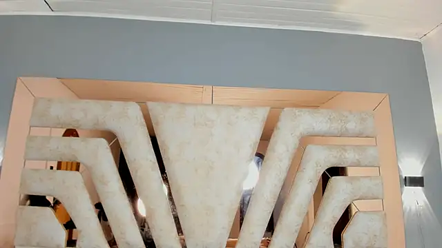 REINA_ADAHARA webcam