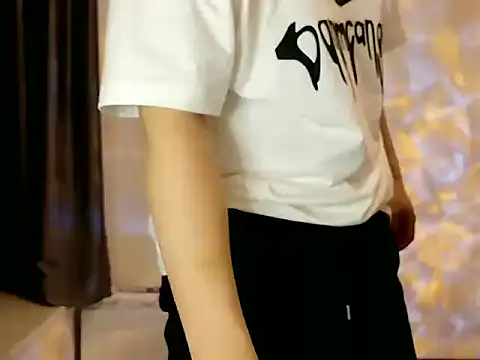 gwpk (M twink) - 脱衣服