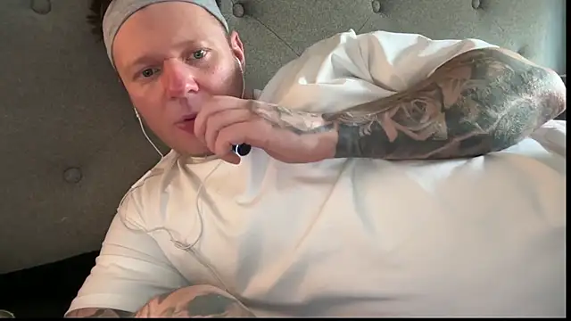 monster_d_2025 webcam