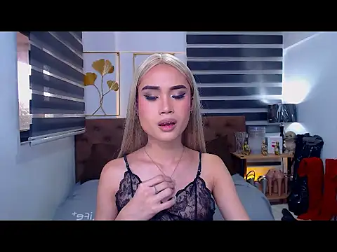 JuicyCockThea webcam