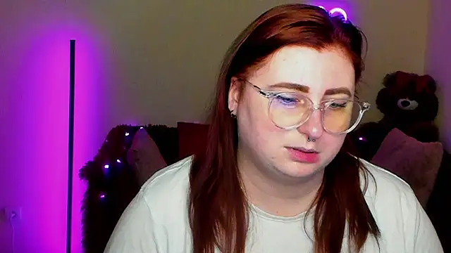 alicia_love00 - Alicia_love00's free webcam - UK Sex Cams