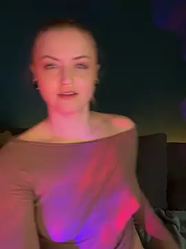 CherryyCheeks's room