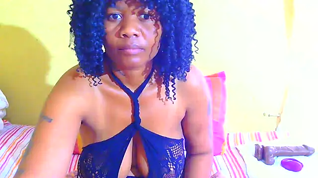 Augustine-Blooomxx webcam