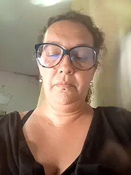 _saraqueen (F milf) - Full naked ,fuck pussy and big squirt