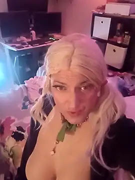 sissytrapdolly24 (T milf) - Pump me full