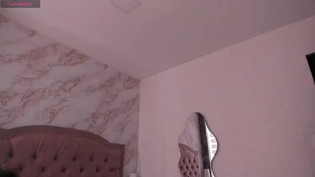 daphne_walton webcam