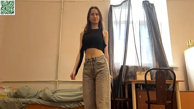 vickiekush (F teen) - Sexy touch my tits under top