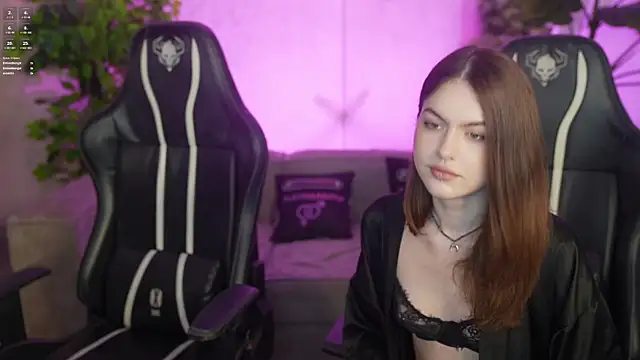 angy_netal (F young) - massage pussy without  panties