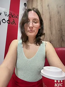 The_Snowwhitee's Stripchat show and profile