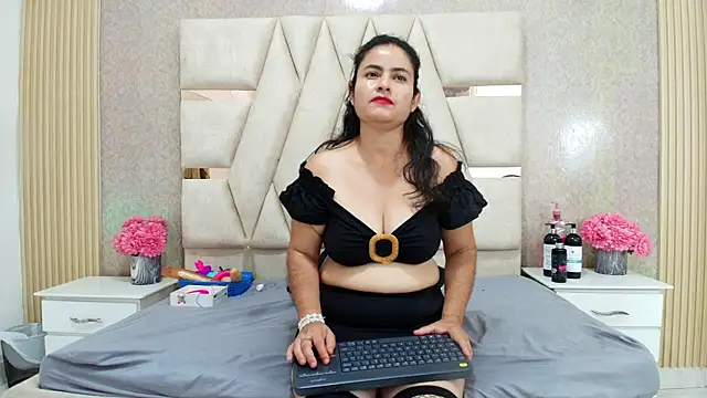 CrystallGomes webcam