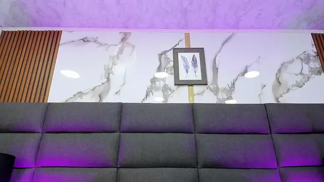 VictoriaKyros webcam