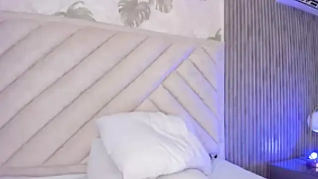 sarahrizof - SarahRizof's free webcam - UK Sex Cams