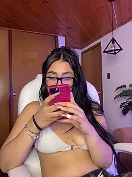 Violetta_pinkk1 webcam