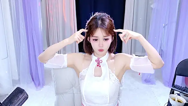 Dancer_Lucky-Nini webcam