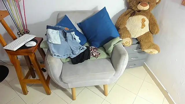 helena_copper_ webcam