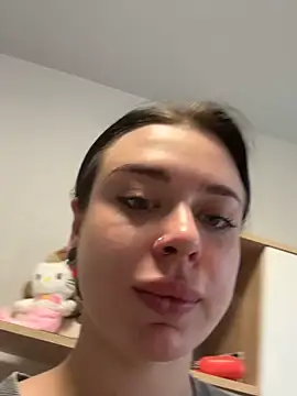 AlishaOfThorns webcam