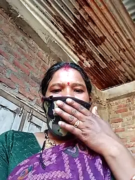 Kirti_sacsena webcam