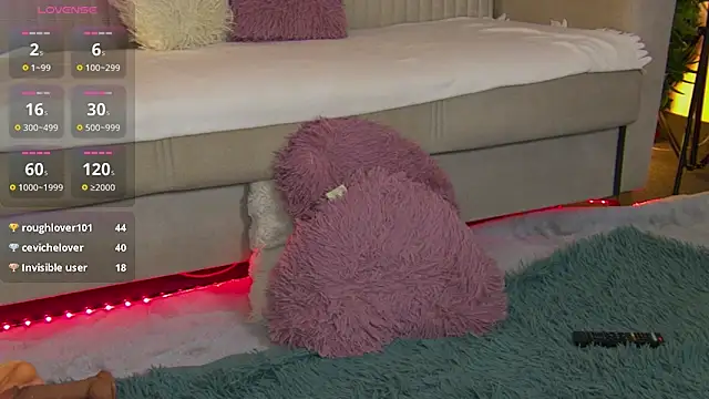 SabrineDivine webcam