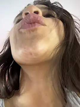 emmarose___ (F young) - DOBLE PENETRACION 🍑🍆💦