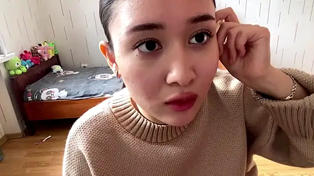 yourmiia - YourMiIa's free webcam - UK Sex Cams